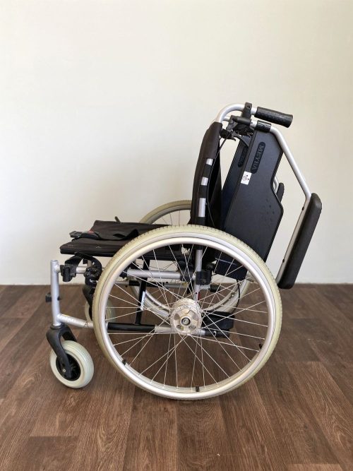 K6 - Meyra kivehető kartámaszos összecsukható kerekesszék - Image 13