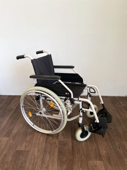 K7 - B+B összecsukható kerekesszék