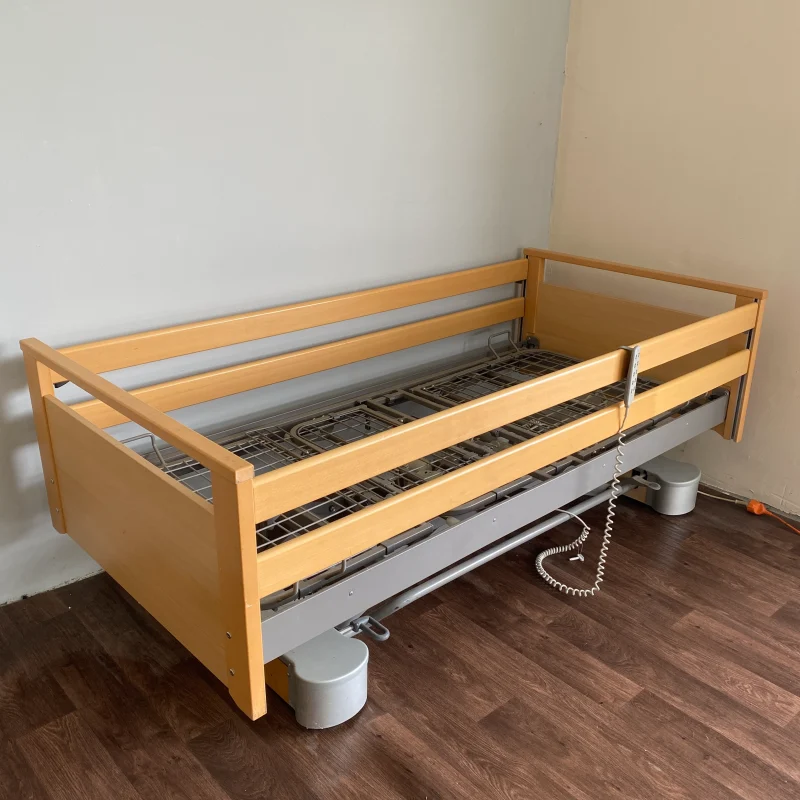 Fékezhető rejtett kerekes otthonápolási ágy